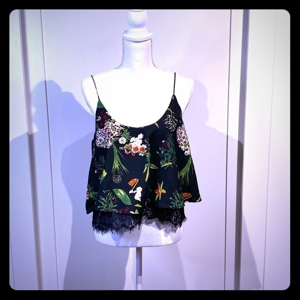 NWT Style house cropped camisole
